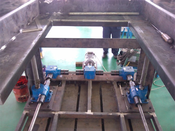 蝸輪絲桿升降機(jī)